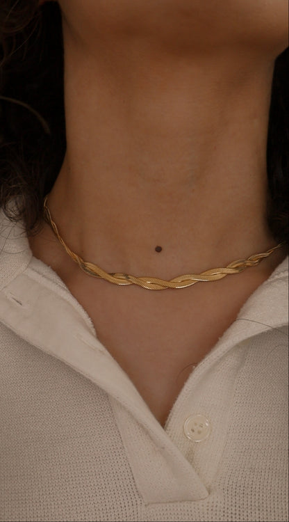 Unir: Layer Necklace