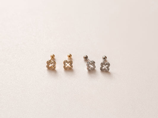 Im Loved: Clover Earrings